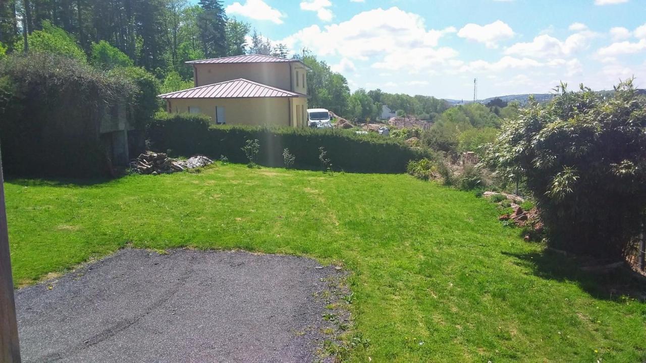Bed and Breakfast Les Rayonnantes La Roche-Maurice Exterior foto