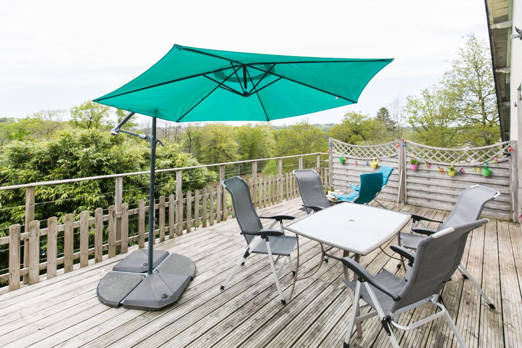 Bed and Breakfast Les Rayonnantes La Roche-Maurice Exterior foto
